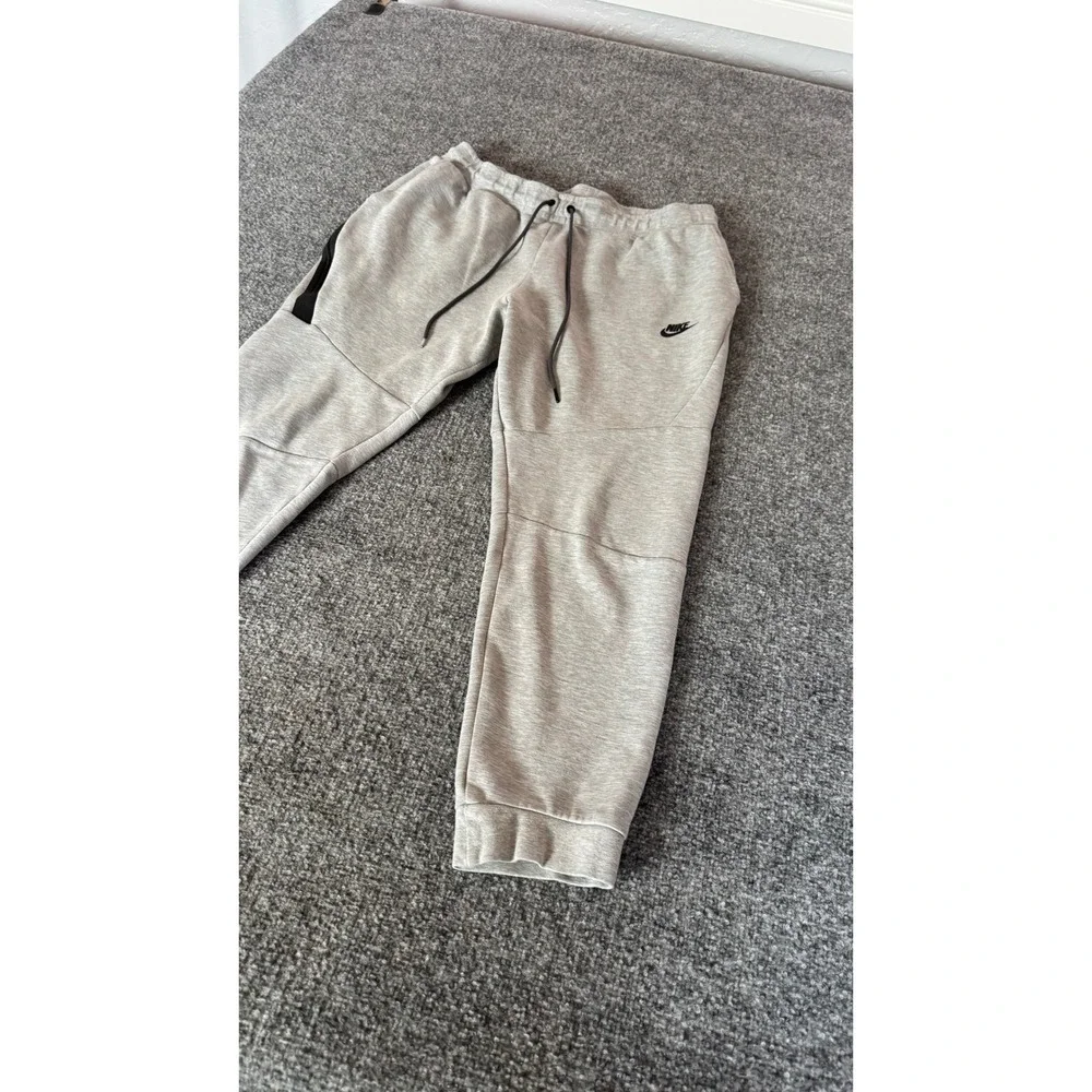 Nike Tech Fleece Joggers Mens XL Heather Grey Tapered Sweatpants CU4495-063